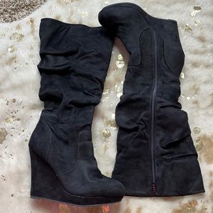 Suede wedge boots